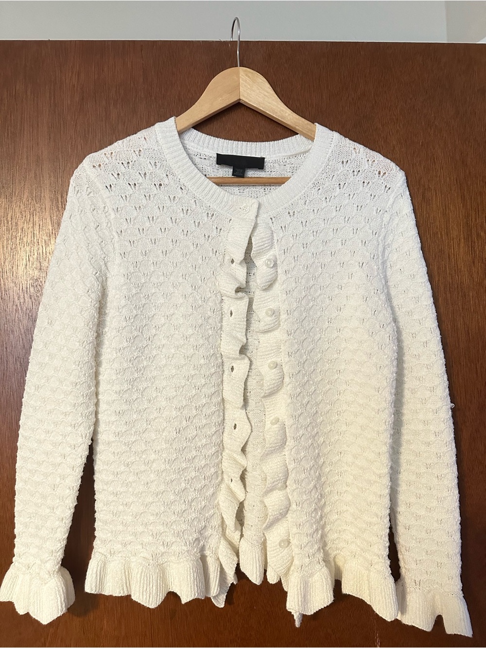 ZARA Ruffle White Cardigan - Picture 4 of 5